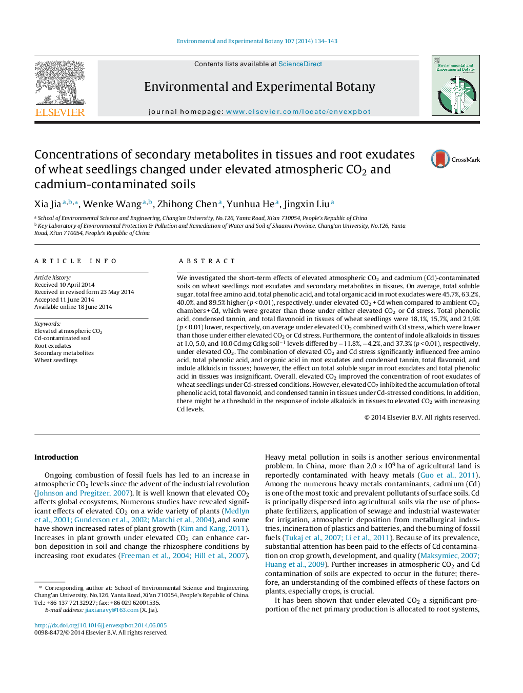 Concentrations of secondary metabolites in tissues and root exudates of wheat seedlings changed under elevated atmospheric CO2 and cadmium-contaminated soils