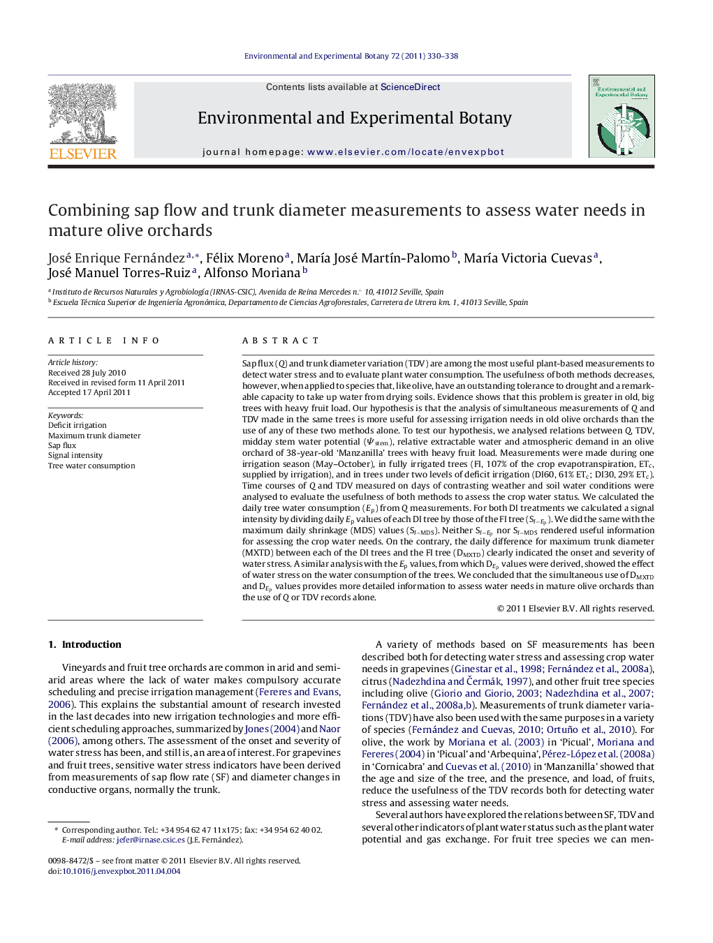 Combining sap flow and trunk diameter measurements to assess water needs in mature olive orchards