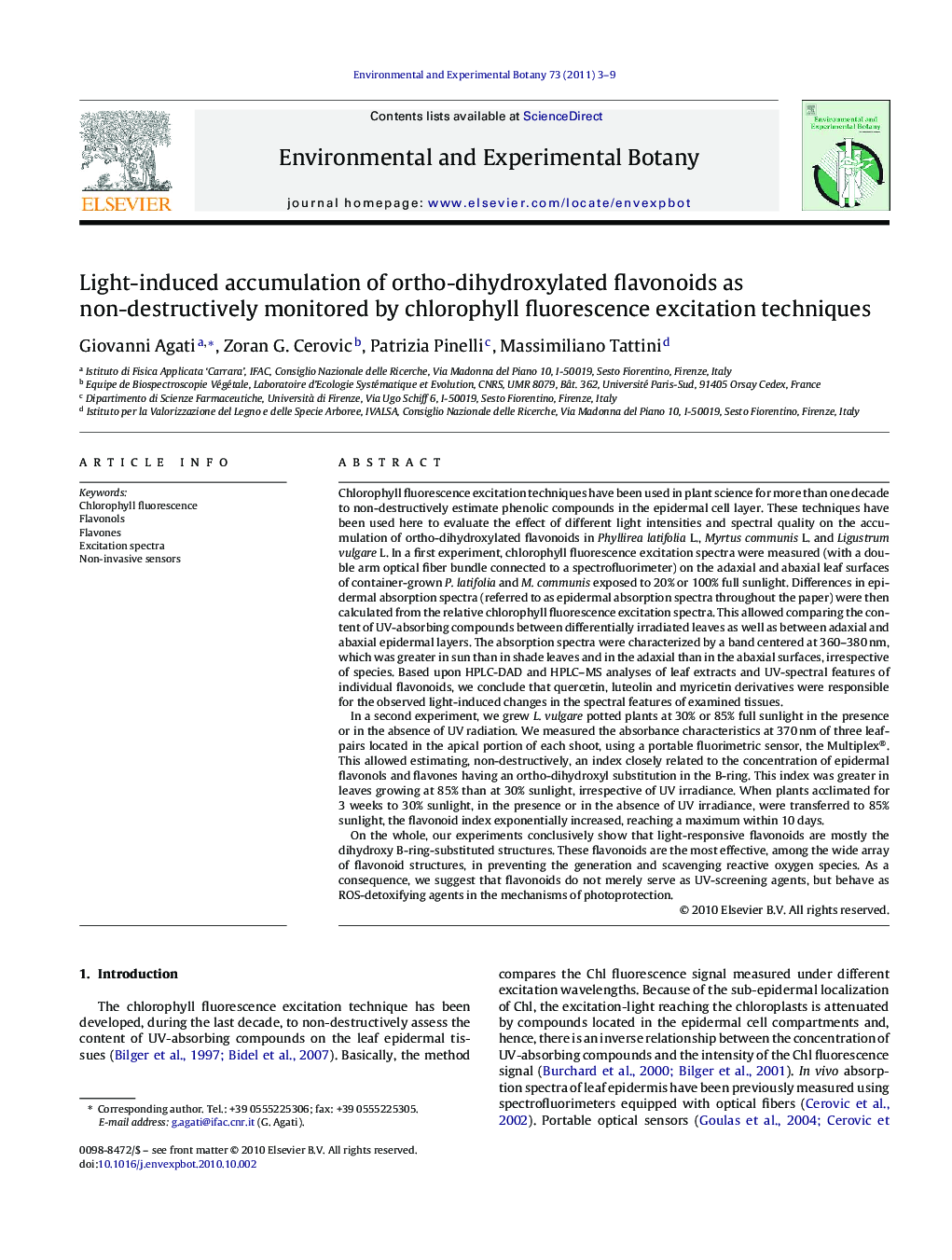 Light-induced accumulation of ortho-dihydroxylated flavonoids as non-destructively monitored by chlorophyll fluorescence excitation techniques