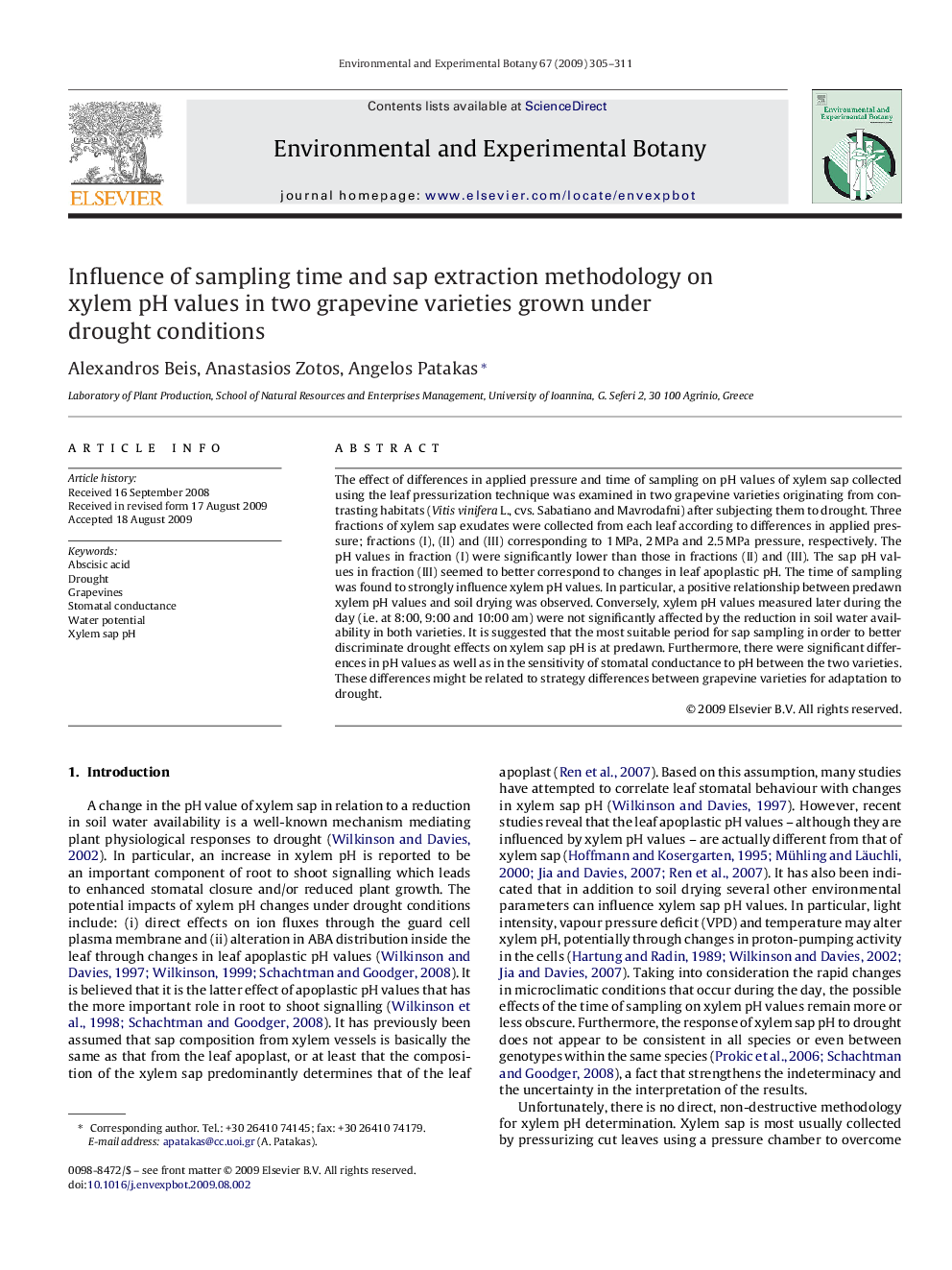 Influence of sampling time and sap extraction methodology on xylem pH values in two grapevine varieties grown under drought conditions