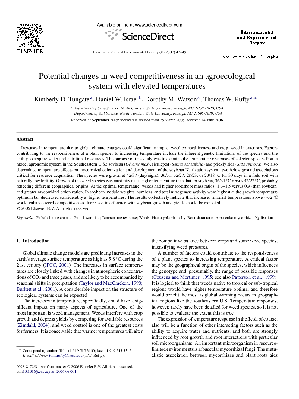 Potential changes in weed competitiveness in an agroecological system with elevated temperatures