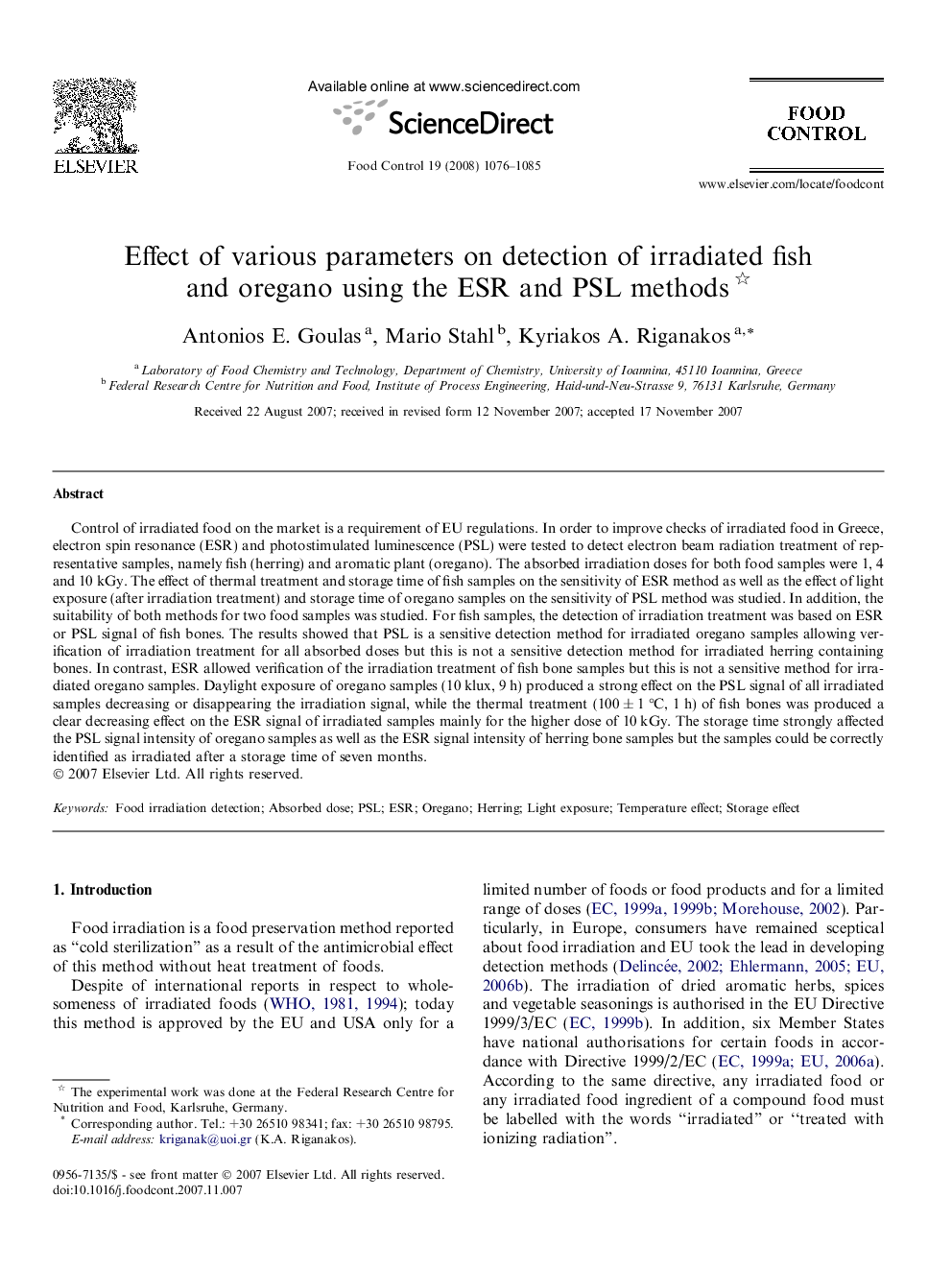 Effect of various parameters on detection of irradiated fish and oregano using the ESR and PSL methods 