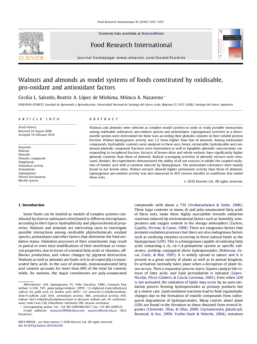 Walnuts and almonds as model systems of foods constituted by oxidisable, pro-oxidant and antioxidant factors