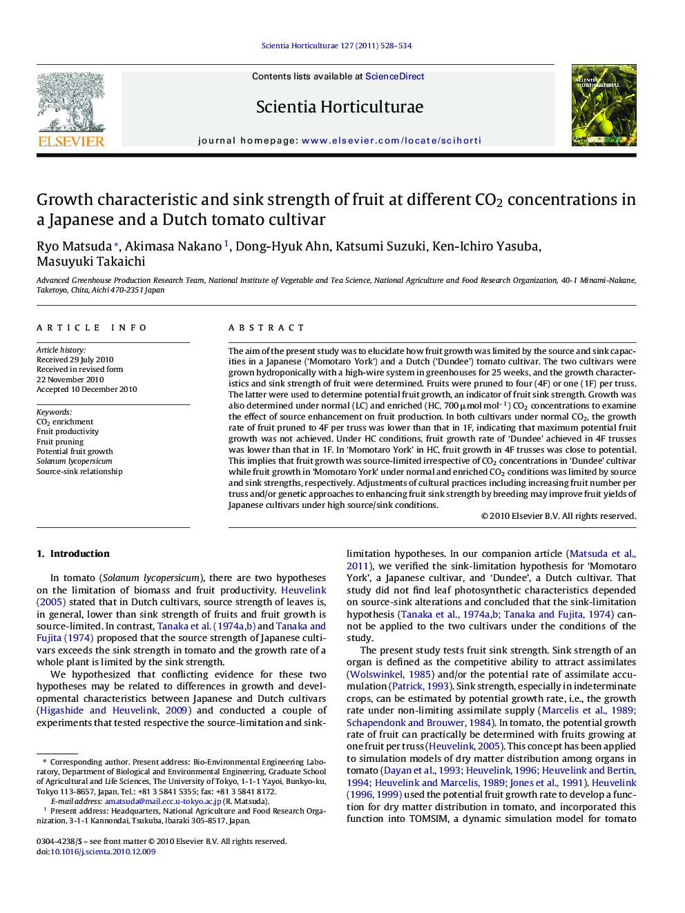 Growth characteristic and sink strength of fruit at different CO2 concentrations in a Japanese and a Dutch tomato cultivar