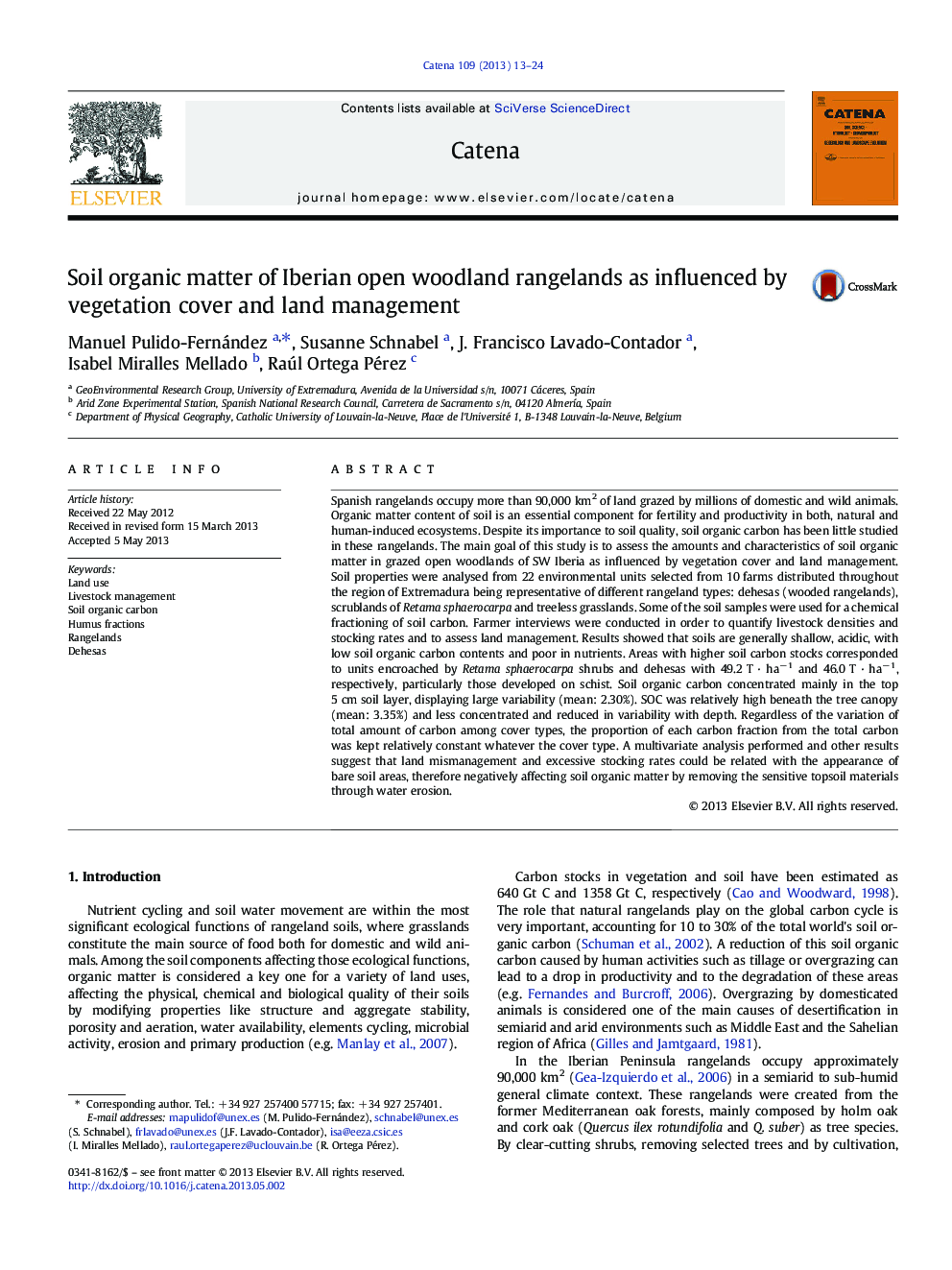 Soil organic matter of Iberian open woodland rangelands as influenced by vegetation cover and land management