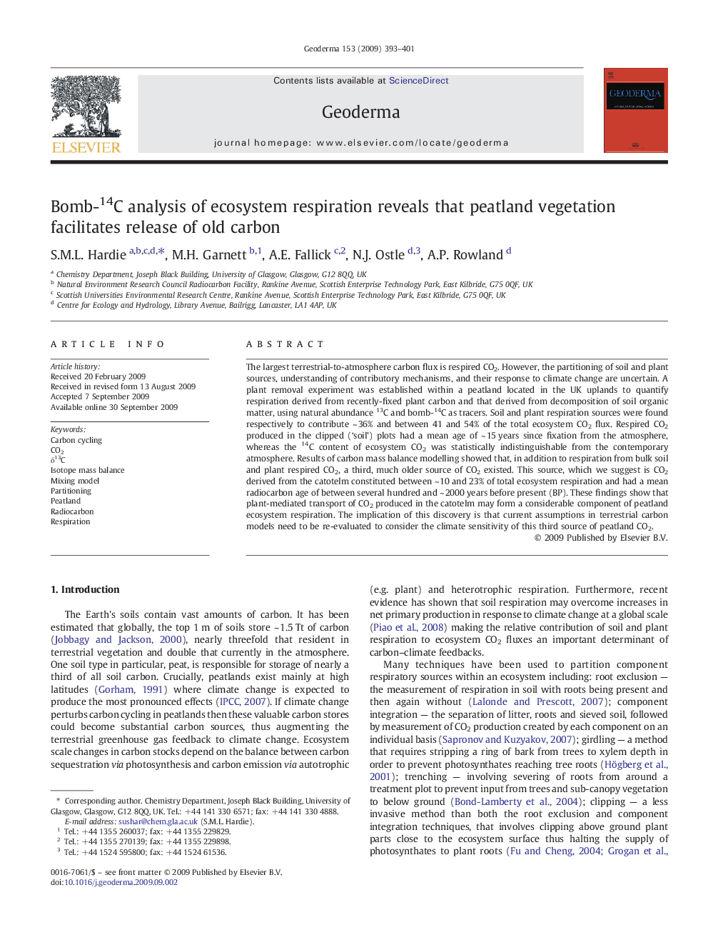 Bomb-14C analysis of ecosystem respiration reveals that peatland vegetation facilitates release of old carbon