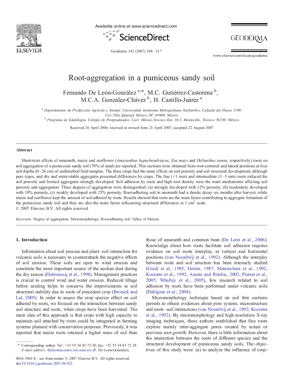 Root-aggregation in a pumiceous sandy soil