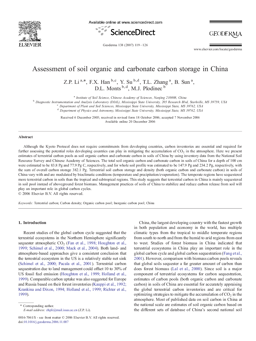 Assessment of soil organic and carbonate carbon storage in China