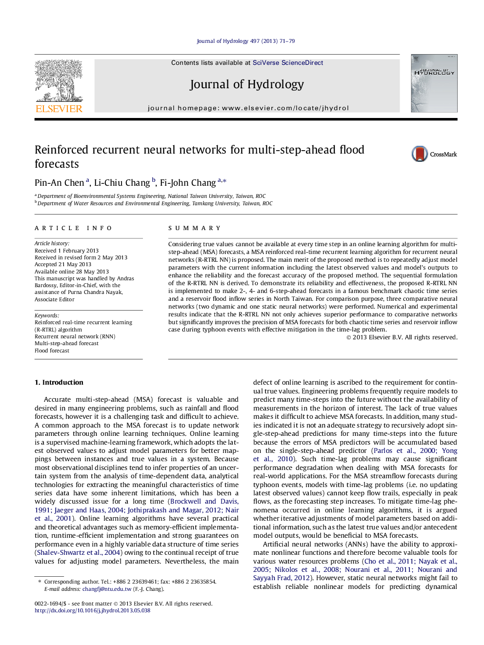 Reinforced recurrent neural networks for multi-step-ahead flood forecasts