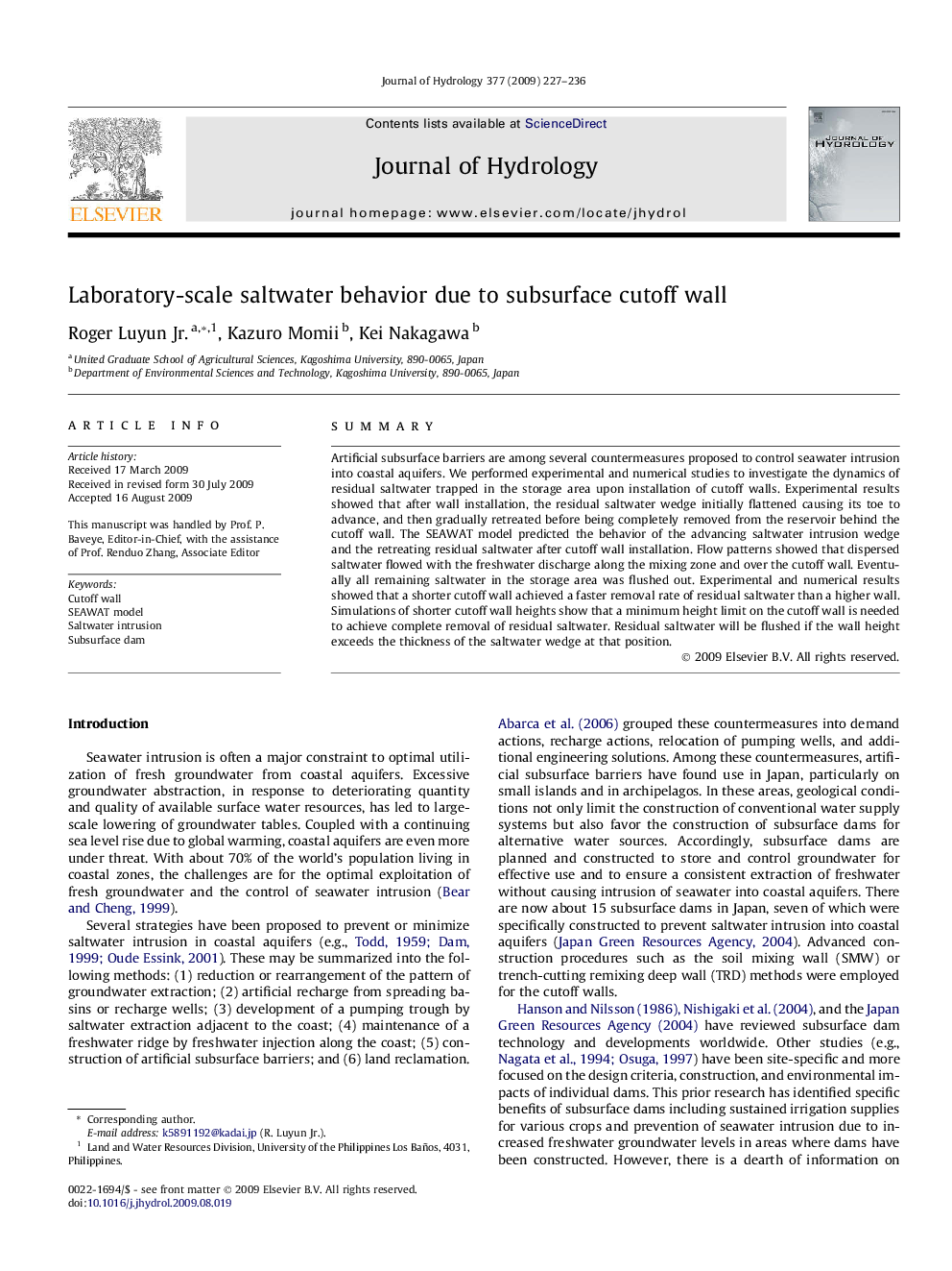 Laboratory-scale saltwater behavior due to subsurface cutoff wall