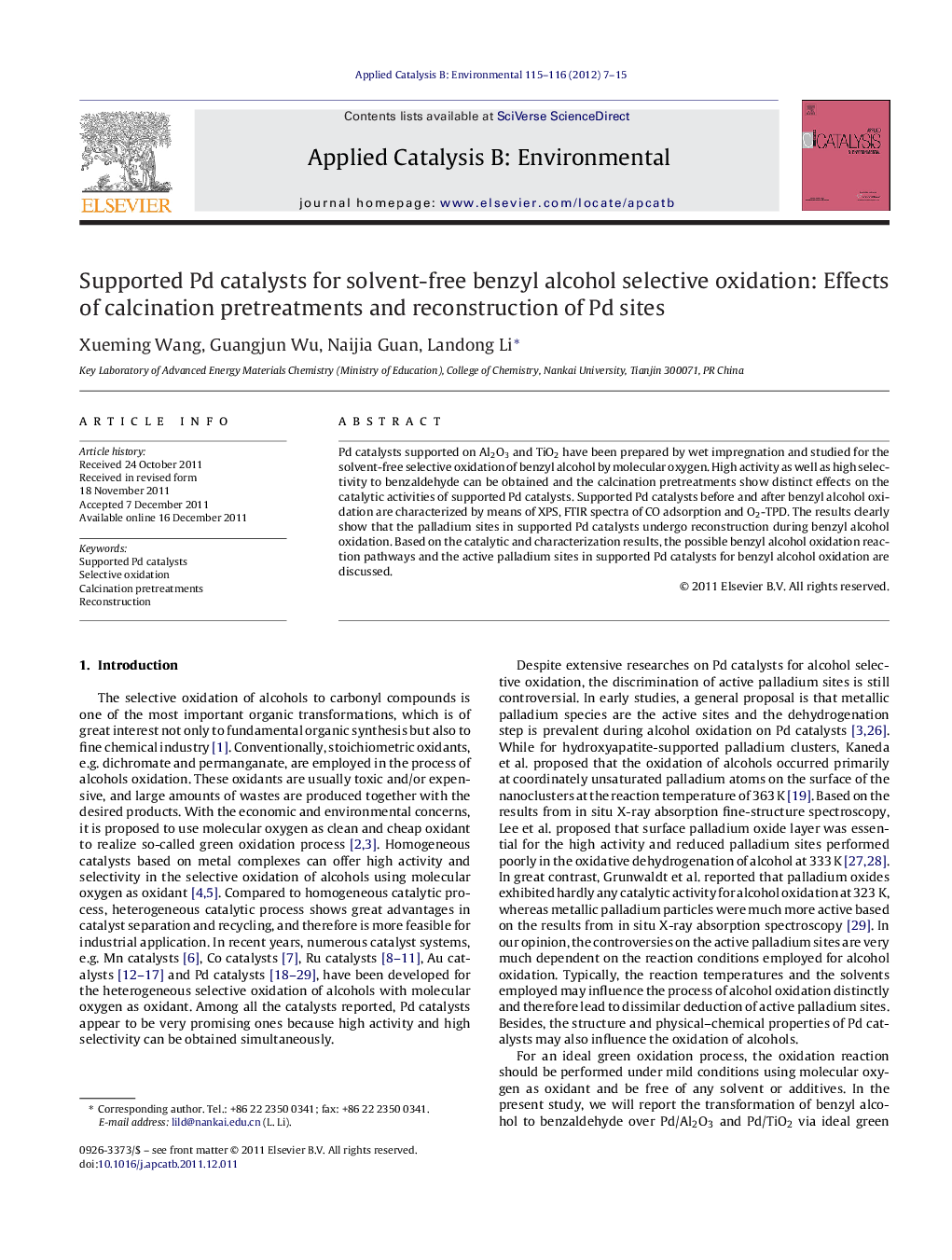 Supported Pd catalysts for solvent-free benzyl alcohol selective oxidation: Effects of calcination pretreatments and reconstruction of Pd sites