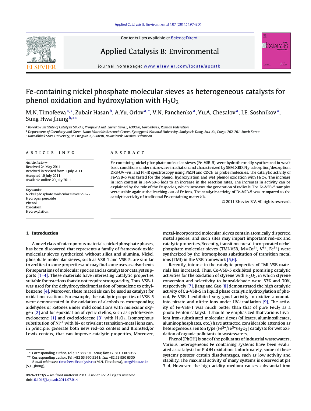 Fe-containing nickel phosphate molecular sieves as heterogeneous catalysts for phenol oxidation and hydroxylation with H2O2