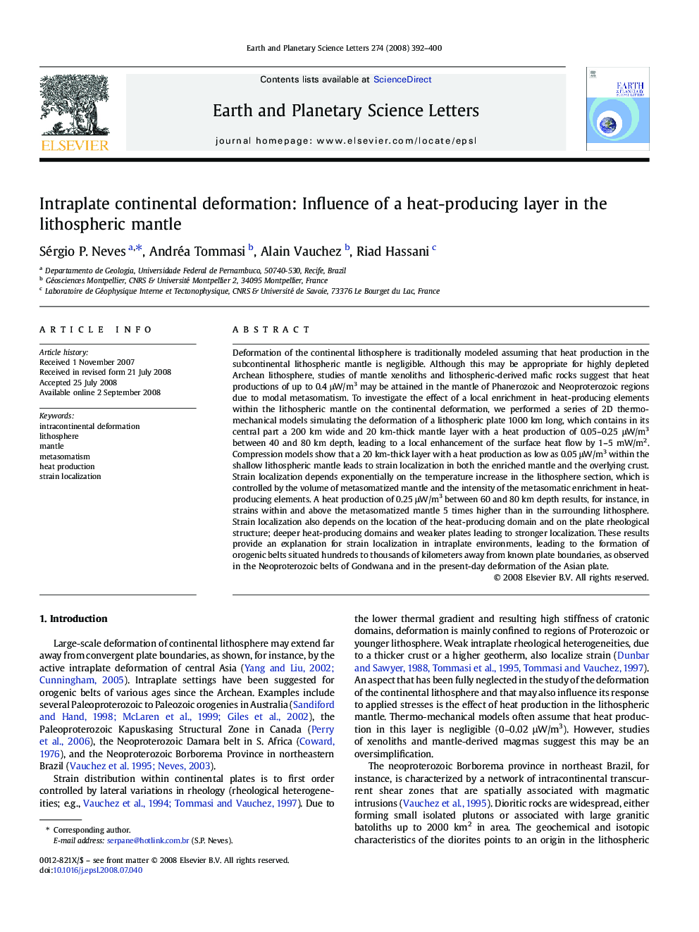 Intraplate continental deformation: Influence of a heat-producing layer in the lithospheric mantle