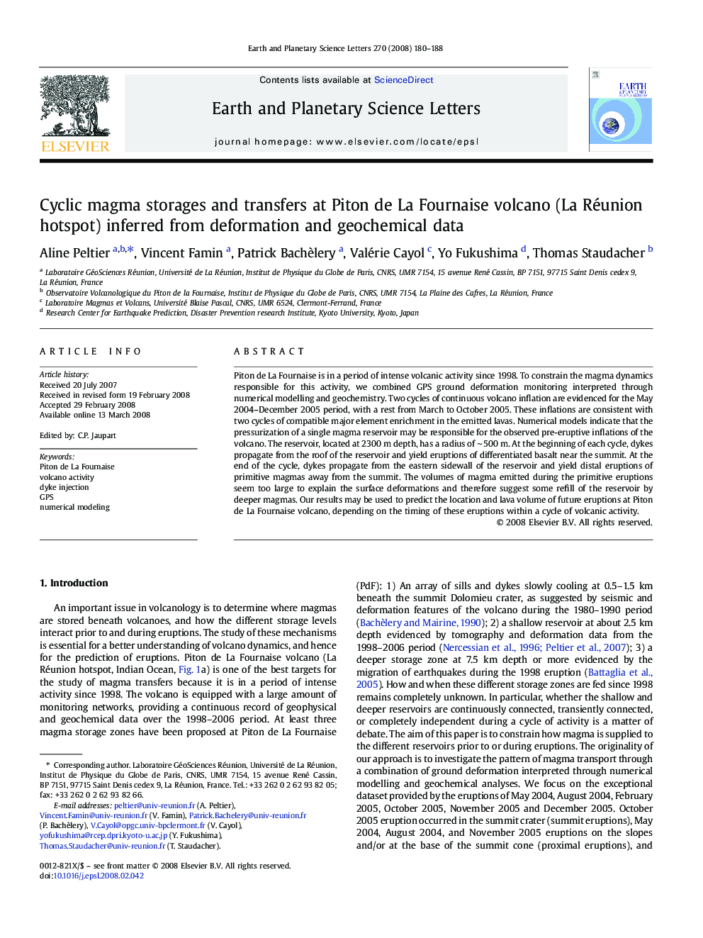 Cyclic magma storages and transfers at Piton de La Fournaise volcano (La Réunion hotspot) inferred from deformation and geochemical data