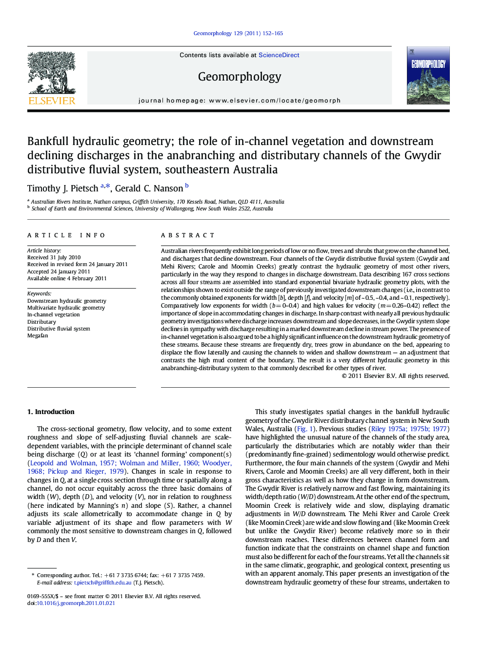 Bankfull hydraulic geometry; the role of in-channel vegetation and downstream declining discharges in the anabranching and distributary channels of the Gwydir distributive fluvial system, southeastern Australia