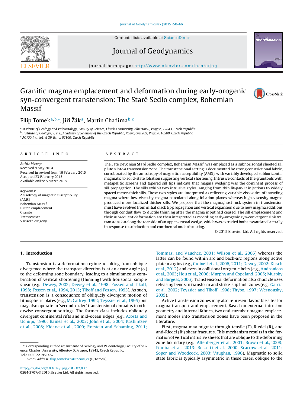 Granitic magma emplacement and deformation during early-orogenic syn-convergent transtension: The Staré Sedlo complex, Bohemian Massif