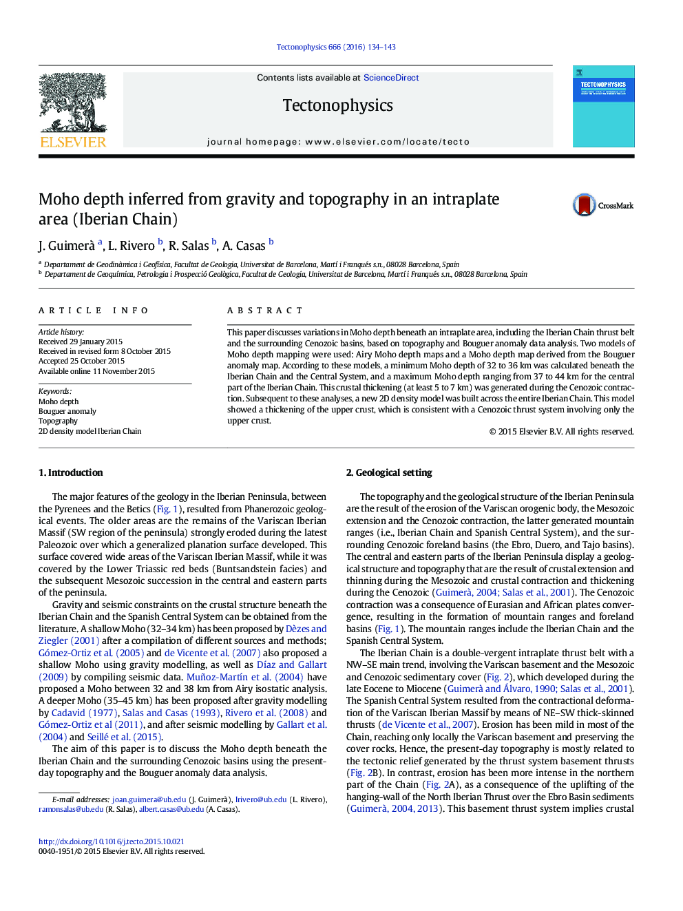 Moho depth inferred from gravity and topography in an intraplate area (Iberian Chain)