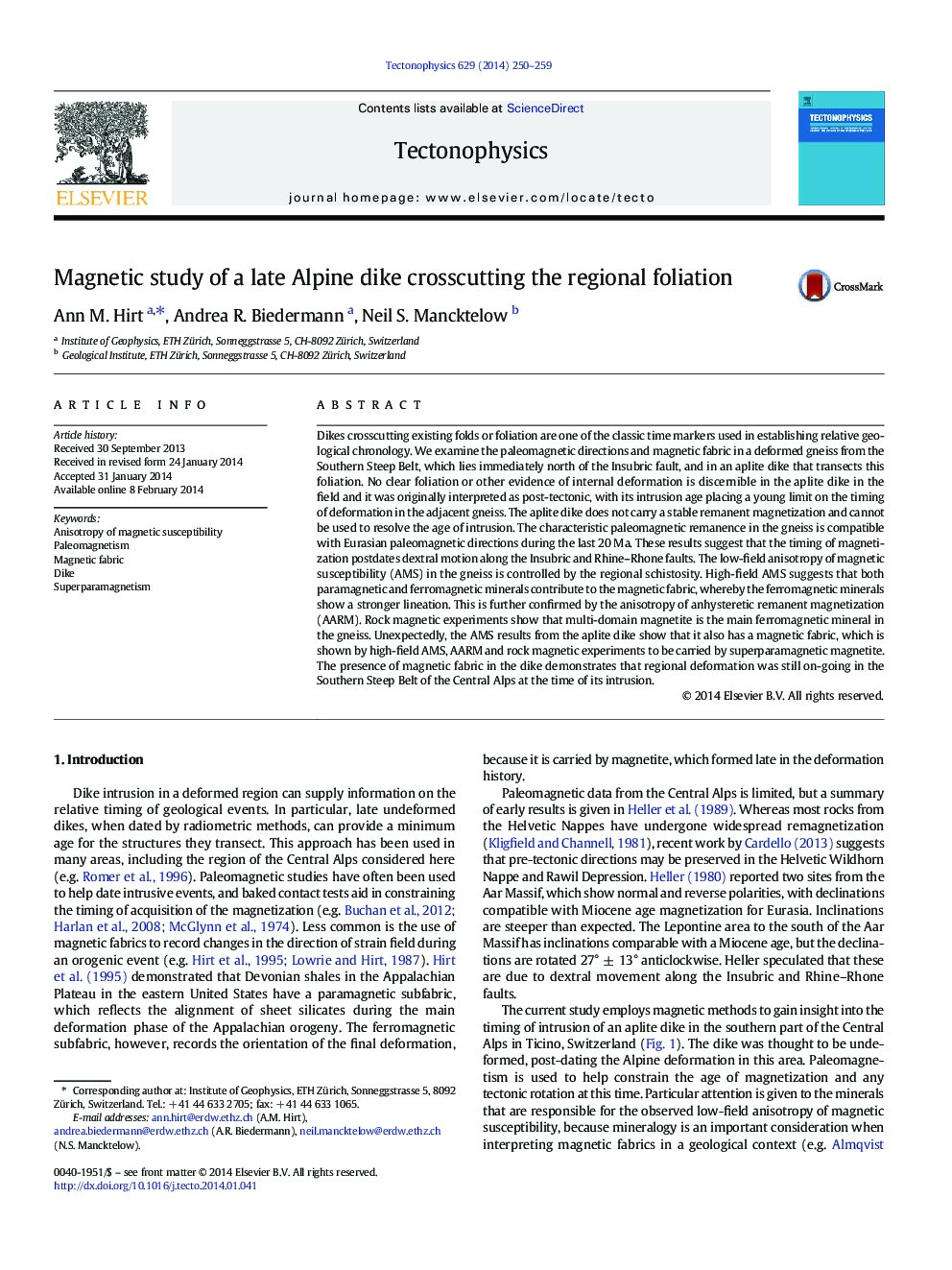 Magnetic study of a late Alpine dike crosscutting the regional foliation