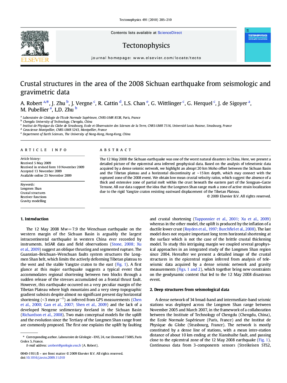 Crustal structures in the area of the 2008 Sichuan earthquake from seismologic and gravimetric data