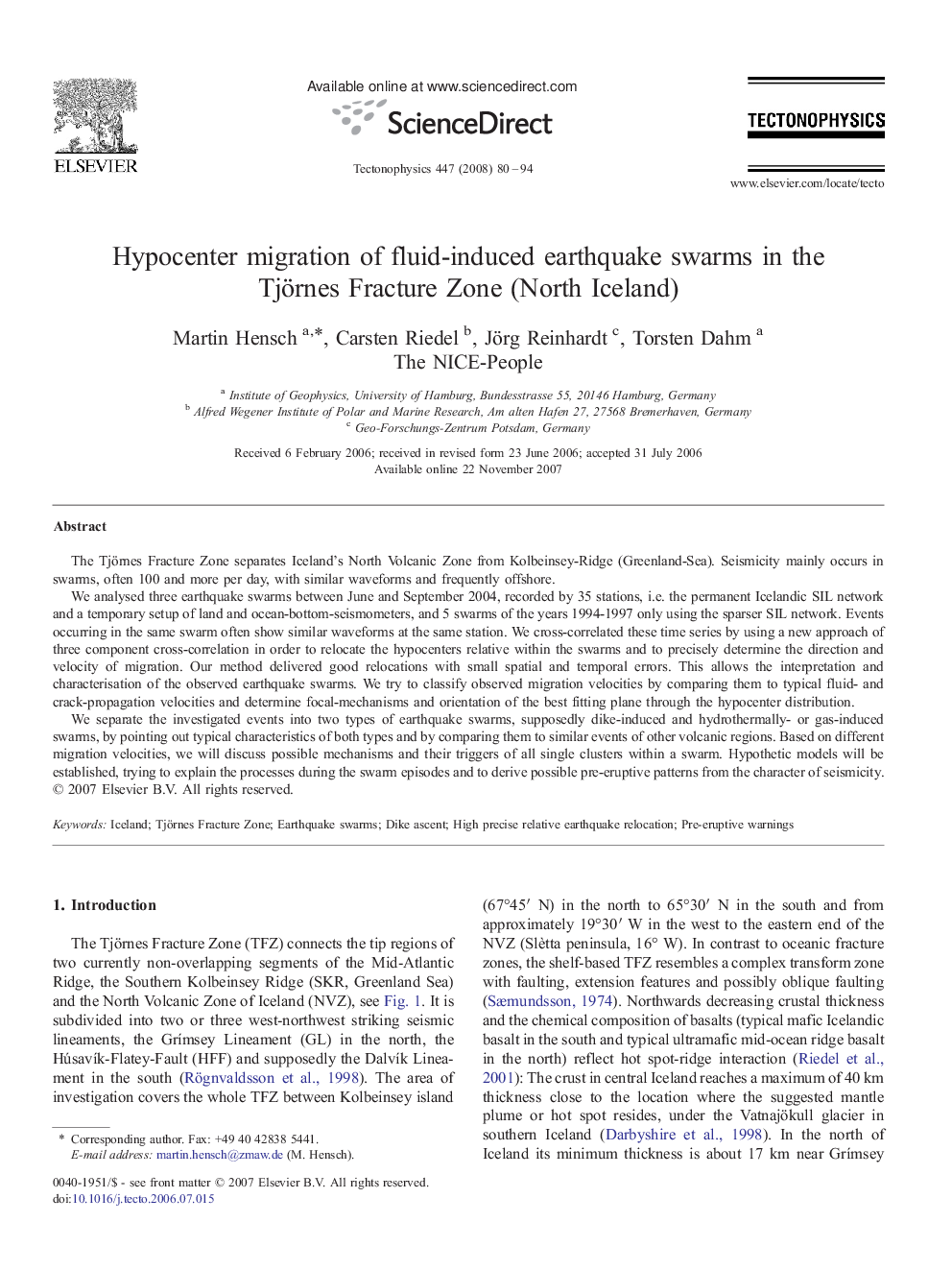 Hypocenter migration of fluid-induced earthquake swarms in the Tjörnes Fracture Zone (North Iceland)