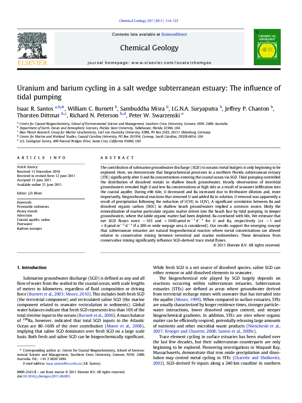 Uranium and barium cycling in a salt wedge subterranean estuary: The influence of tidal pumping