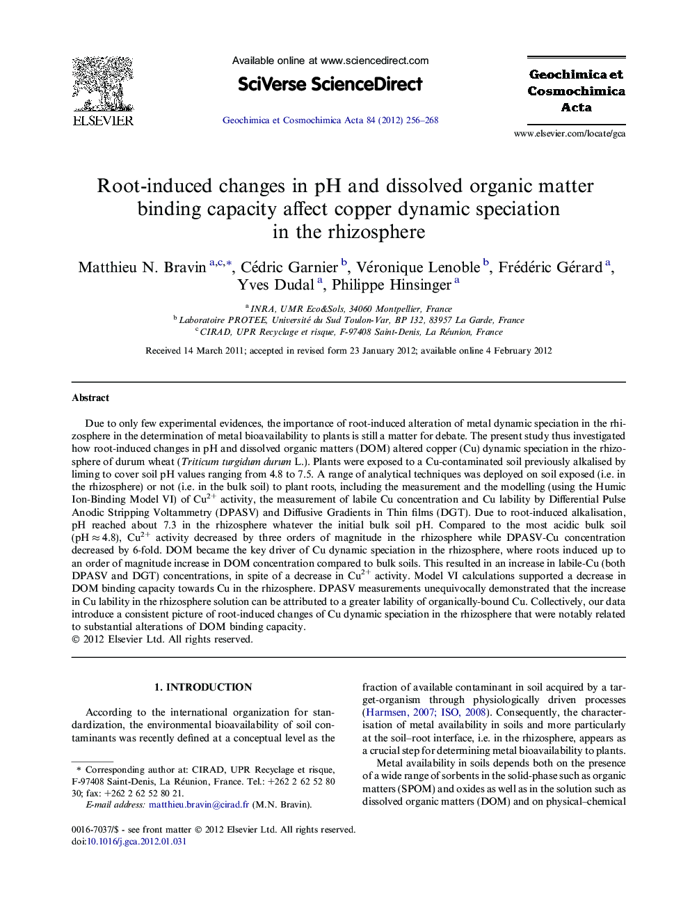 Root-induced changes in pH and dissolved organic matter binding capacity affect copper dynamic speciation in the rhizosphere