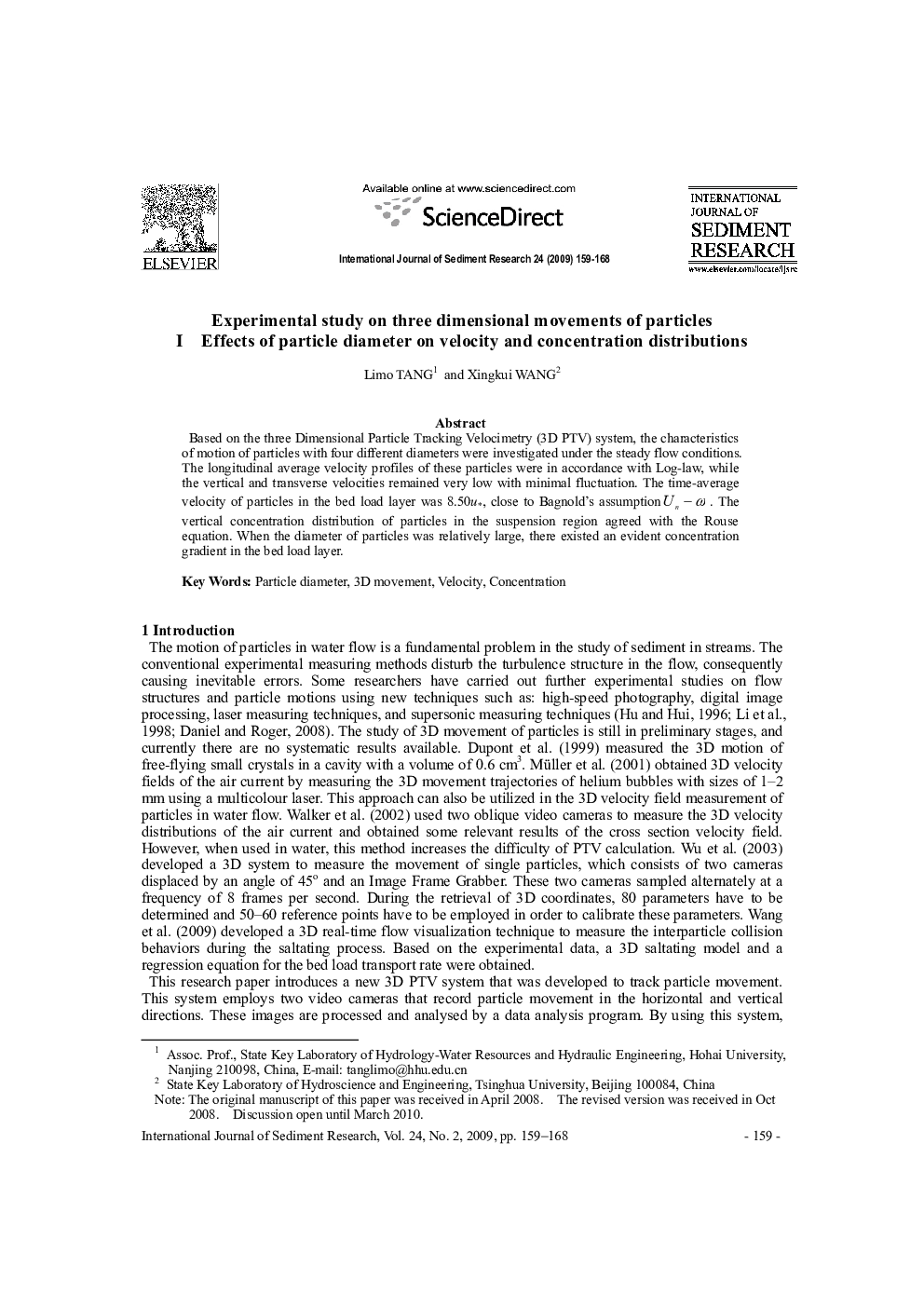 Experimental study on three dimensional movements of particles I Effects of particle diameter on velocity and concentration distributions 