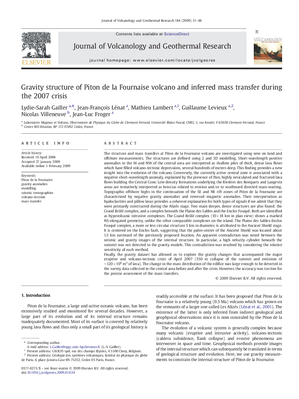 Gravity structure of Piton de la Fournaise volcano and inferred mass transfer during the 2007 crisis