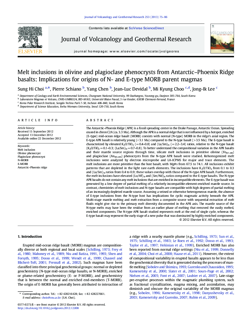 Melt inclusions in olivine and plagioclase phenocrysts from Antarctic–Phoenix Ridge basalts: Implications for origins of N- and E-type MORB parent magmas