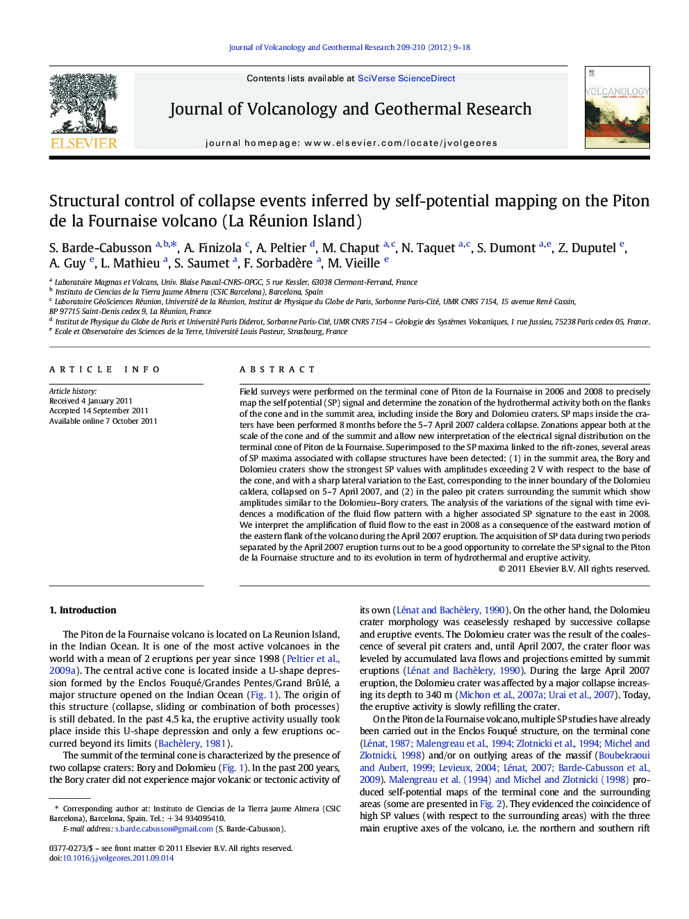 Structural control of collapse events inferred by self-potential mapping on the Piton de la Fournaise volcano (La Réunion Island)