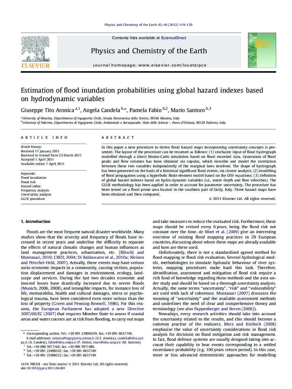 Estimation of flood inundation probabilities using global hazard indexes based on hydrodynamic variables