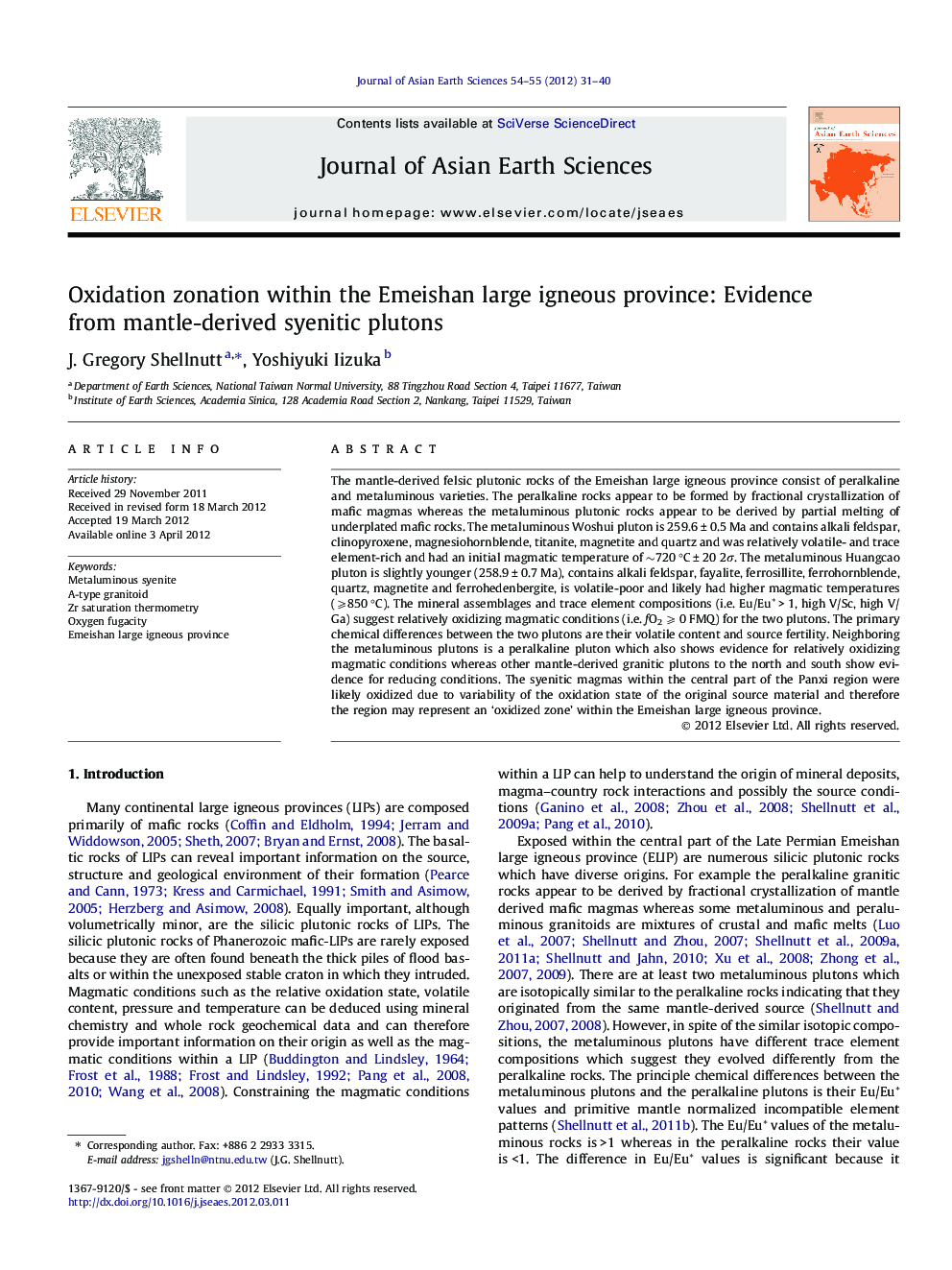 Oxidation zonation within the Emeishan large igneous province: Evidence from mantle-derived syenitic plutons