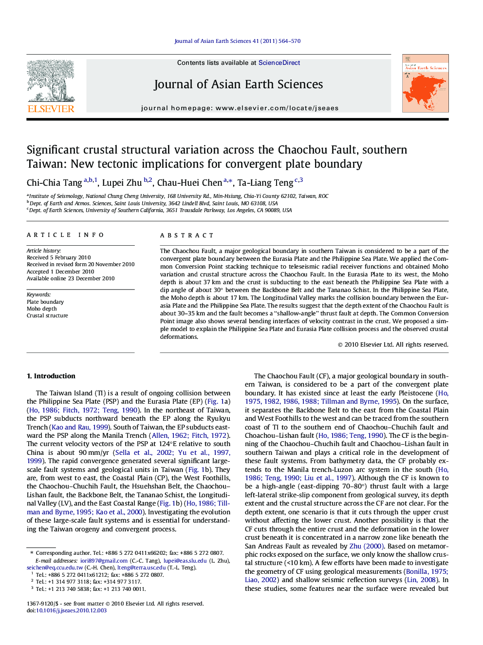 Significant crustal structural variation across the Chaochou Fault, southern Taiwan: New tectonic implications for convergent plate boundary