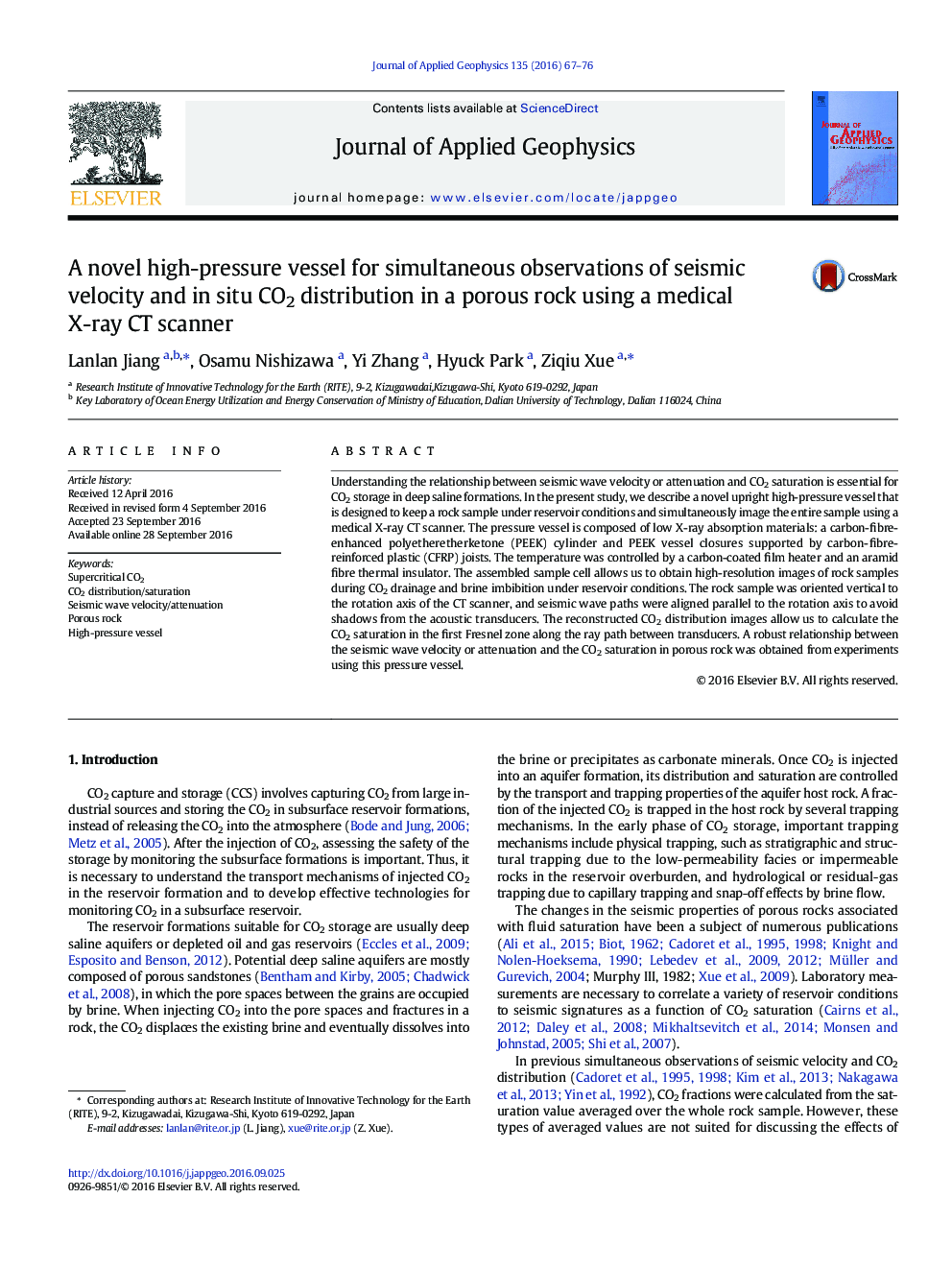 A novel high-pressure vessel for simultaneous observations of seismic velocity and in situ CO2 distribution in a porous rock using a medical X-ray CT scanner