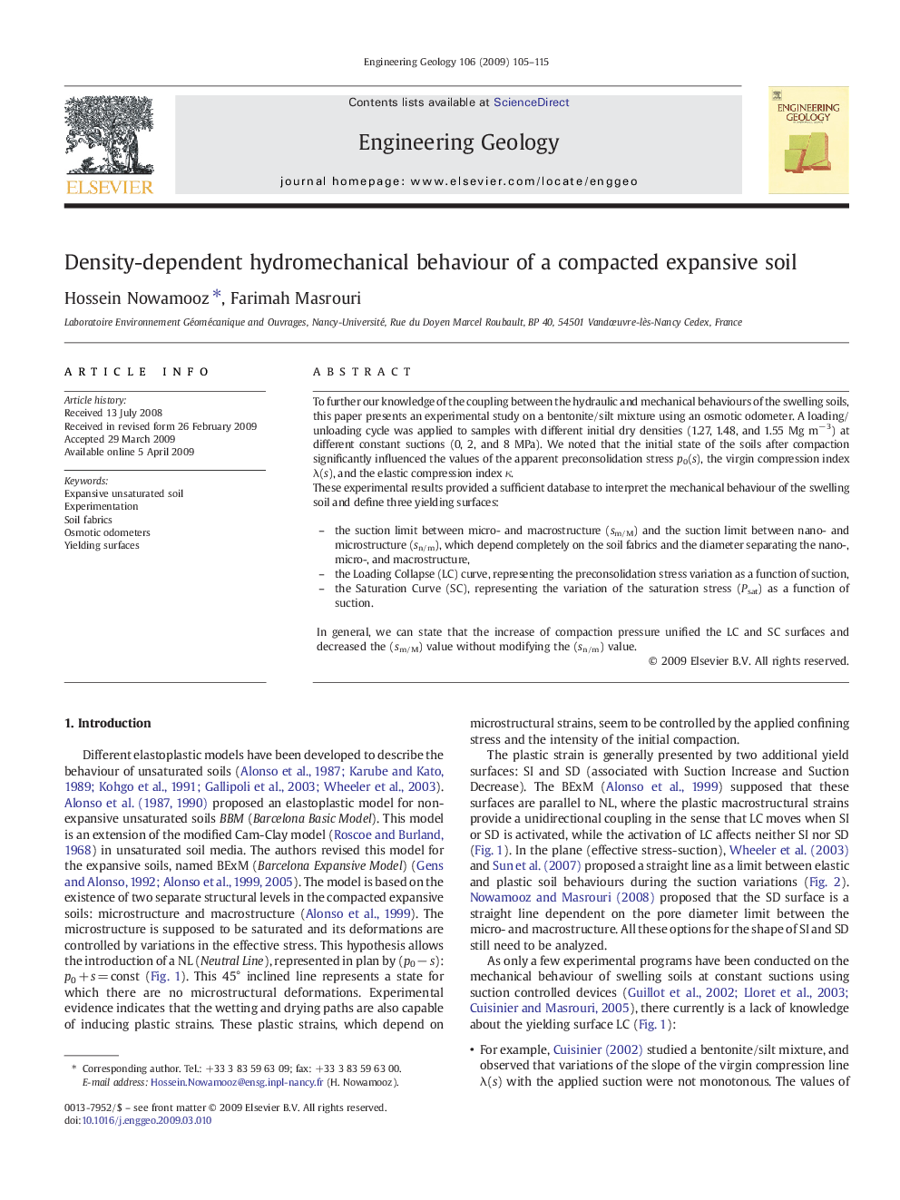 Density-dependent hydromechanical behaviour of a compacted expansive soil