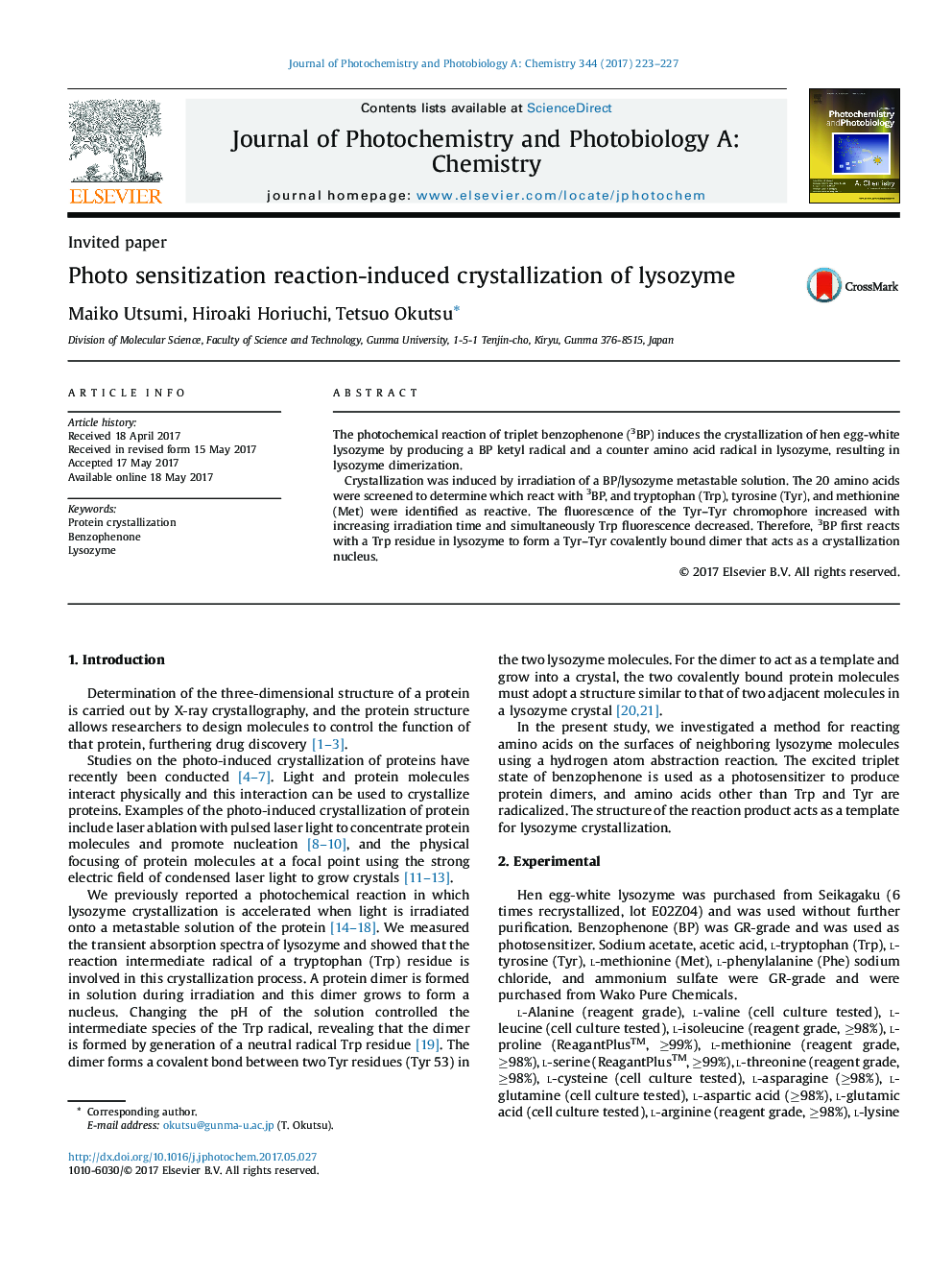 Photo sensitization reaction-induced crystallization of lysozyme