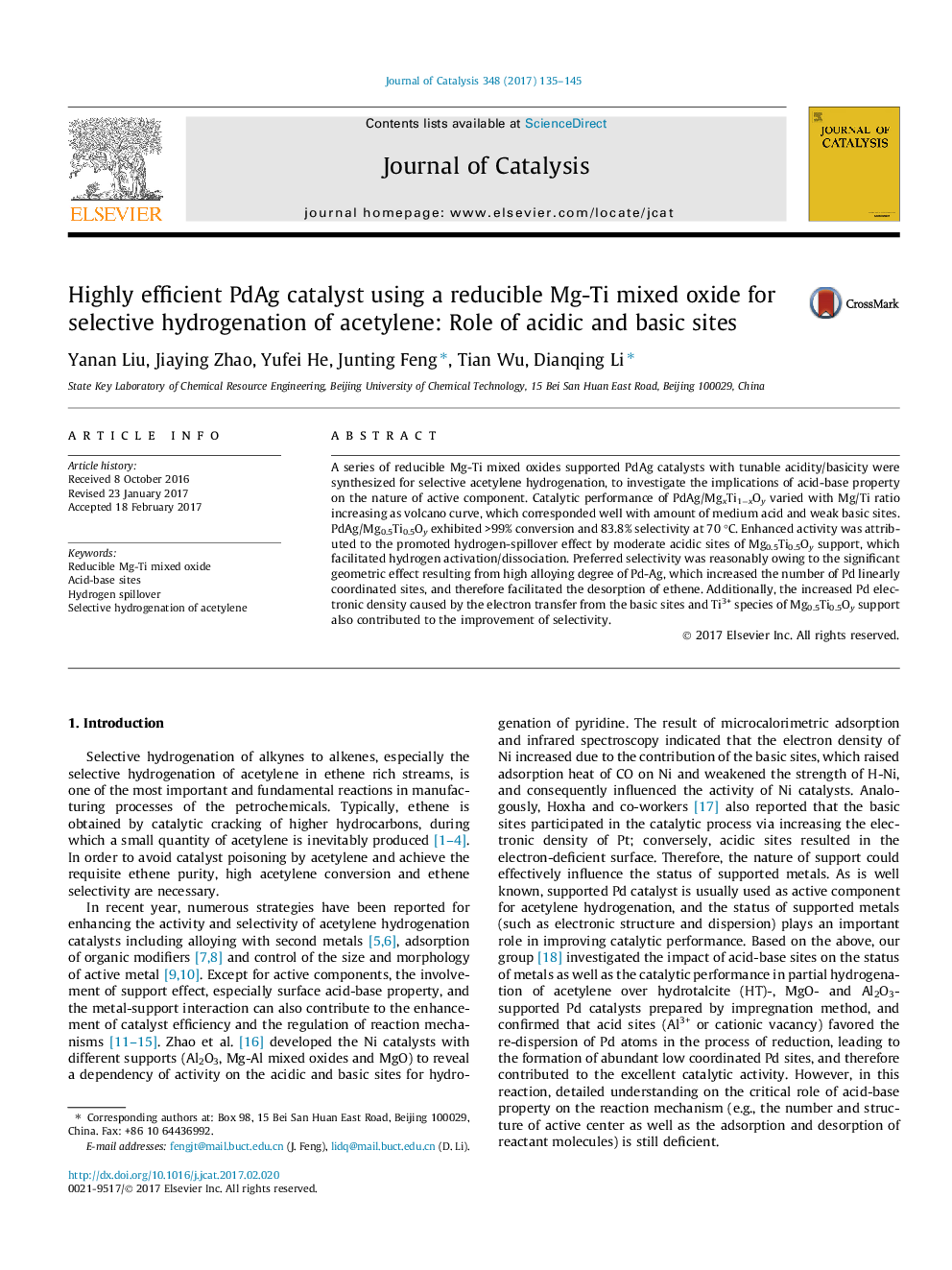 Highly efficient PdAg catalyst using a reducible Mg-Ti mixed oxide for selective hydrogenation of acetylene: Role of acidic and basic sites