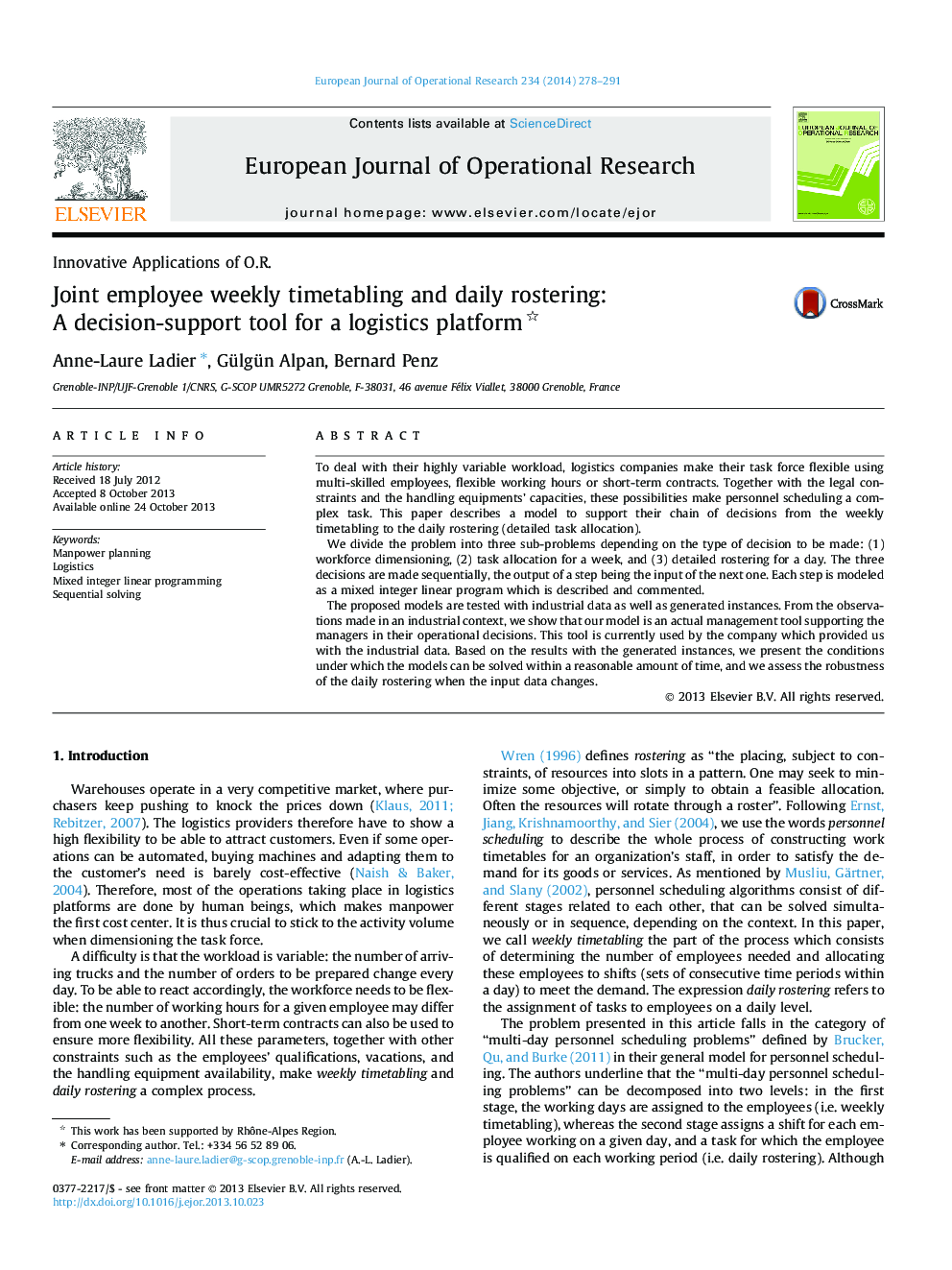 Joint employee weekly timetabling and daily rostering: A decision-support tool for a logistics platform 