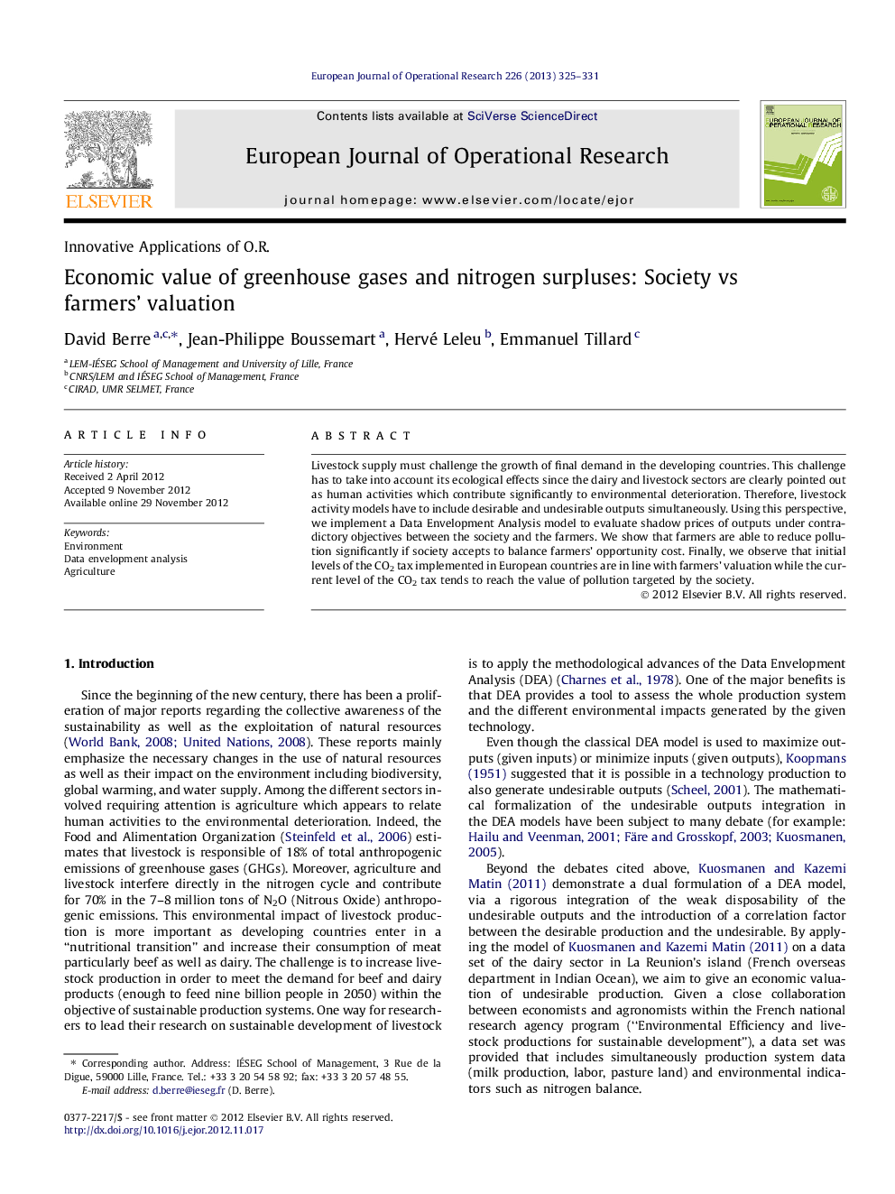 Economic value of greenhouse gases and nitrogen surpluses: Society vs farmers’ valuation