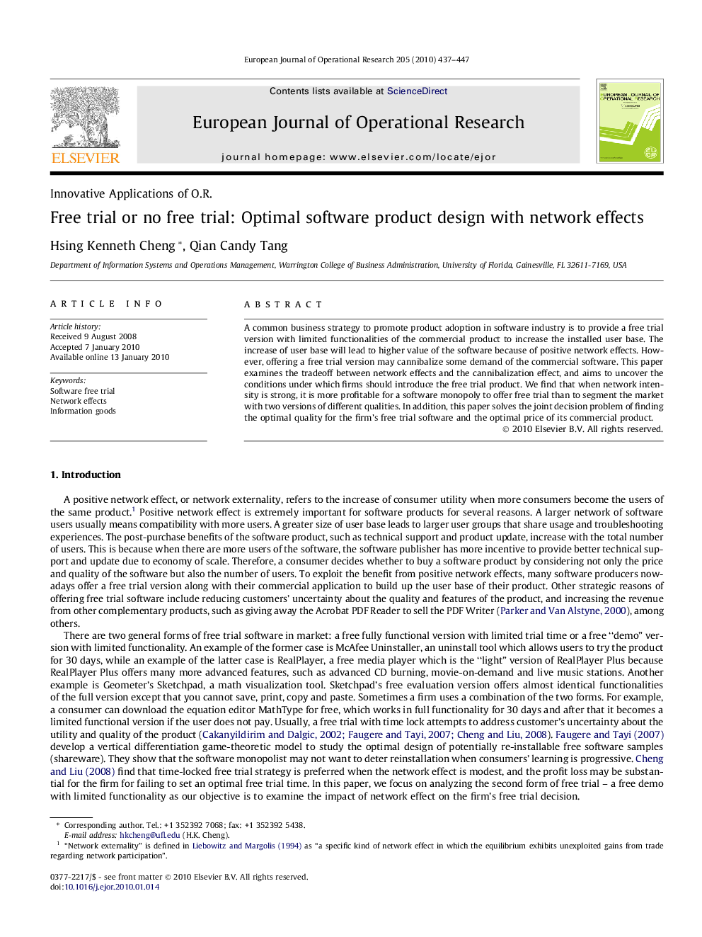 Free trial or no free trial: Optimal software product design with network effects