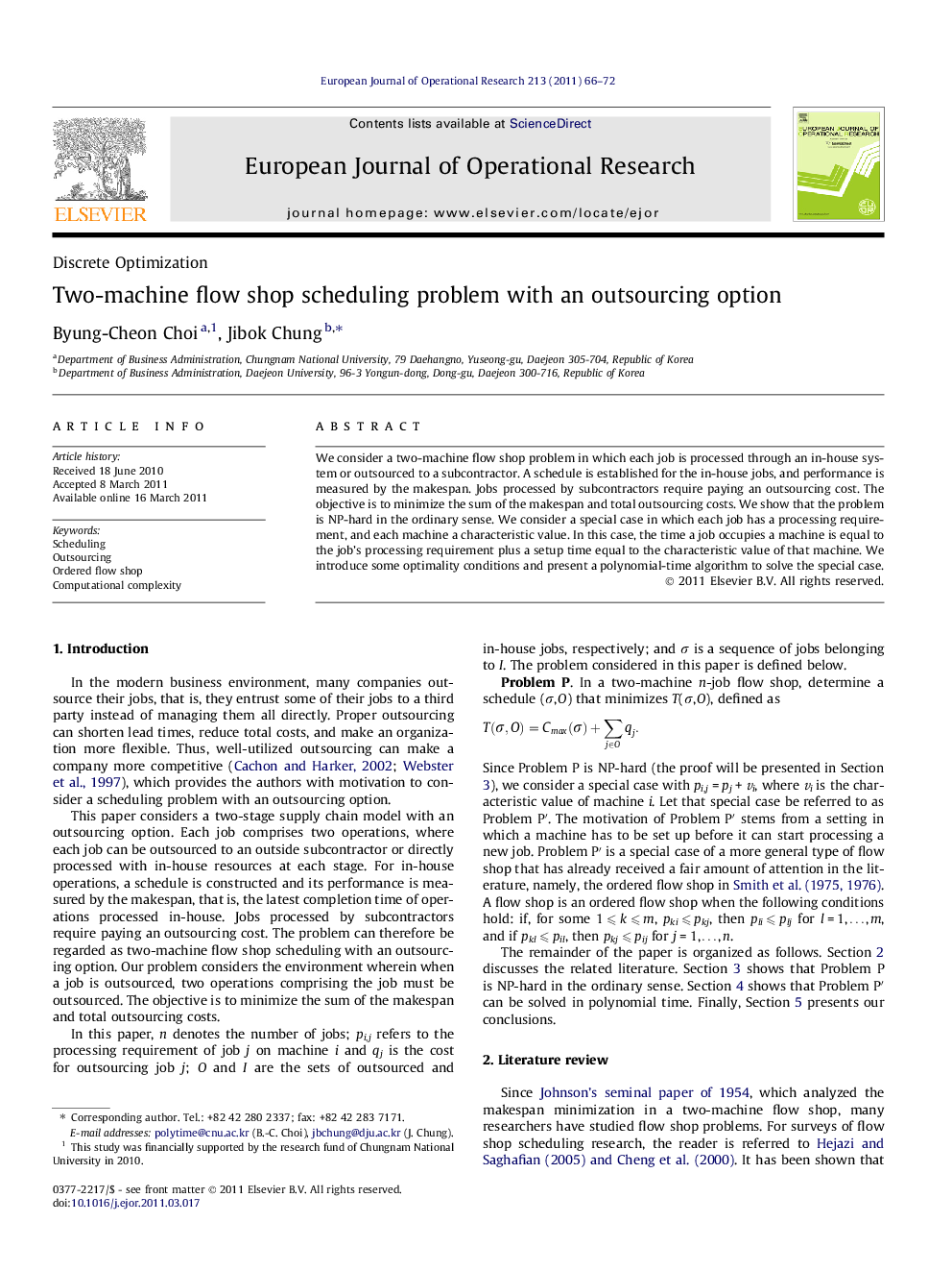 Two-machine flow shop scheduling problem with an outsourcing option