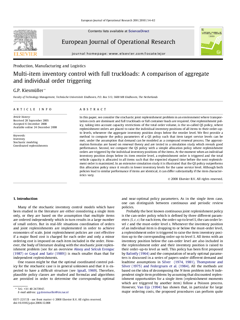 Multi-item inventory control with full truckloads: A comparison of aggregate and individual order triggering