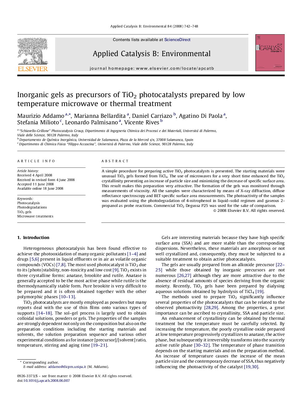 Inorganic gels as precursors of TiO2 photocatalysts prepared by low temperature microwave or thermal treatment