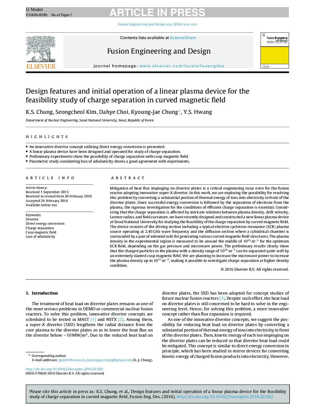 Design features and initial operation of a linear plasma device for the feasibility study of charge separation in curved magnetic field