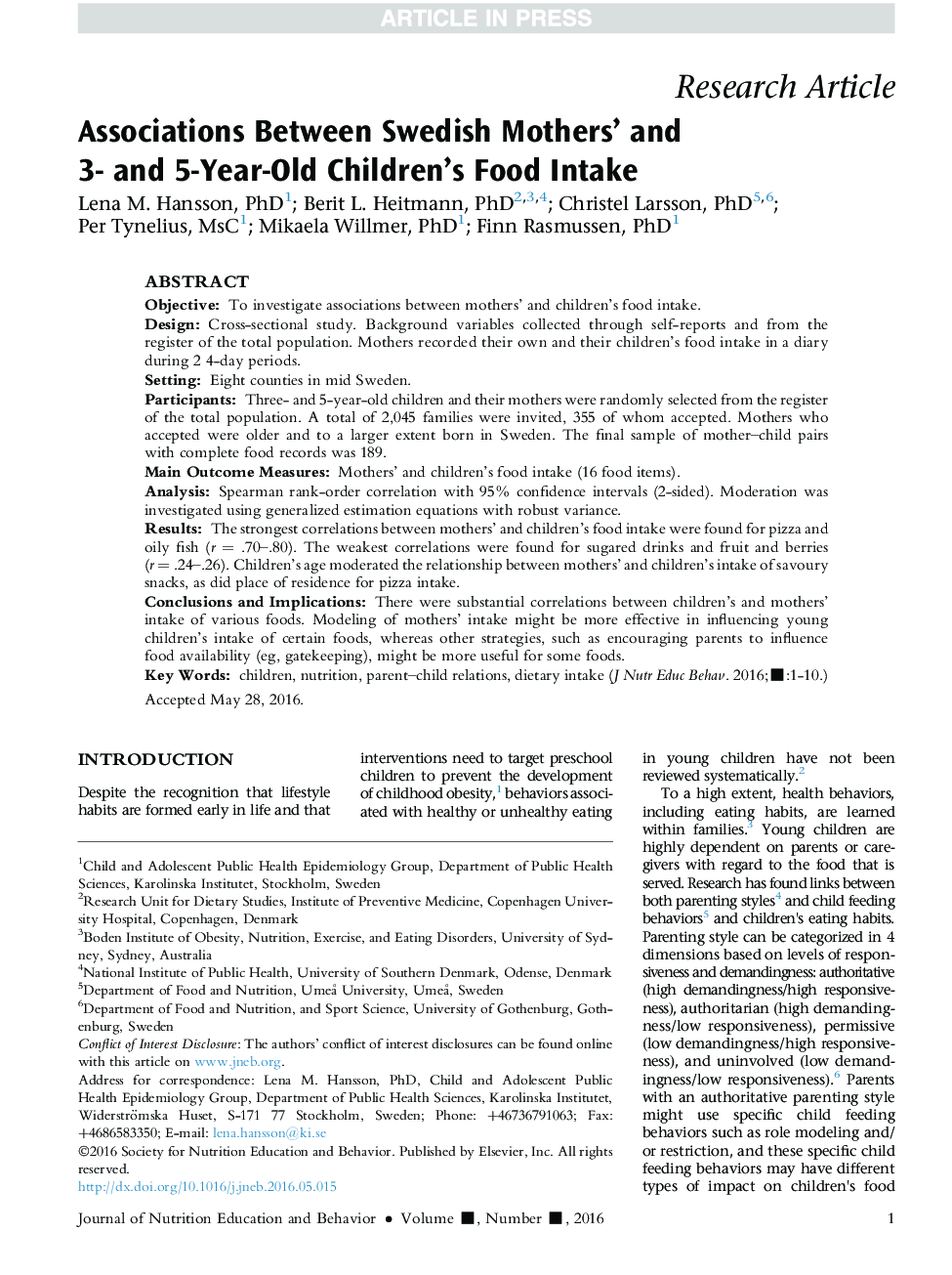 Associations Between Swedish Mothers' and 3-Â and 5-Year-Old Children's Food Intake