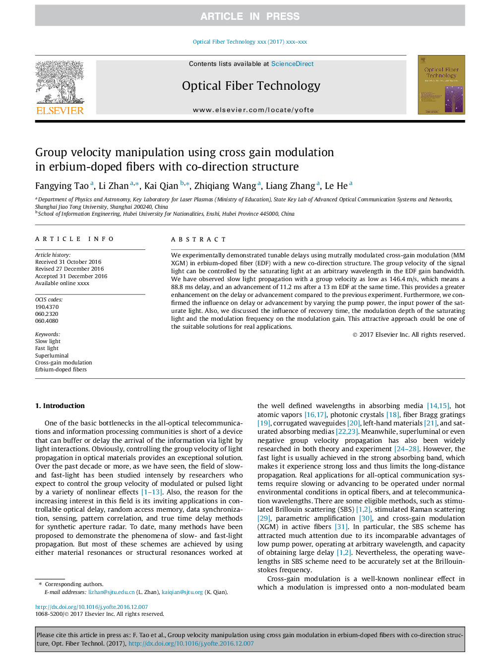 Group velocity manipulation using cross gain modulation in erbium-doped fibers with co-direction structure