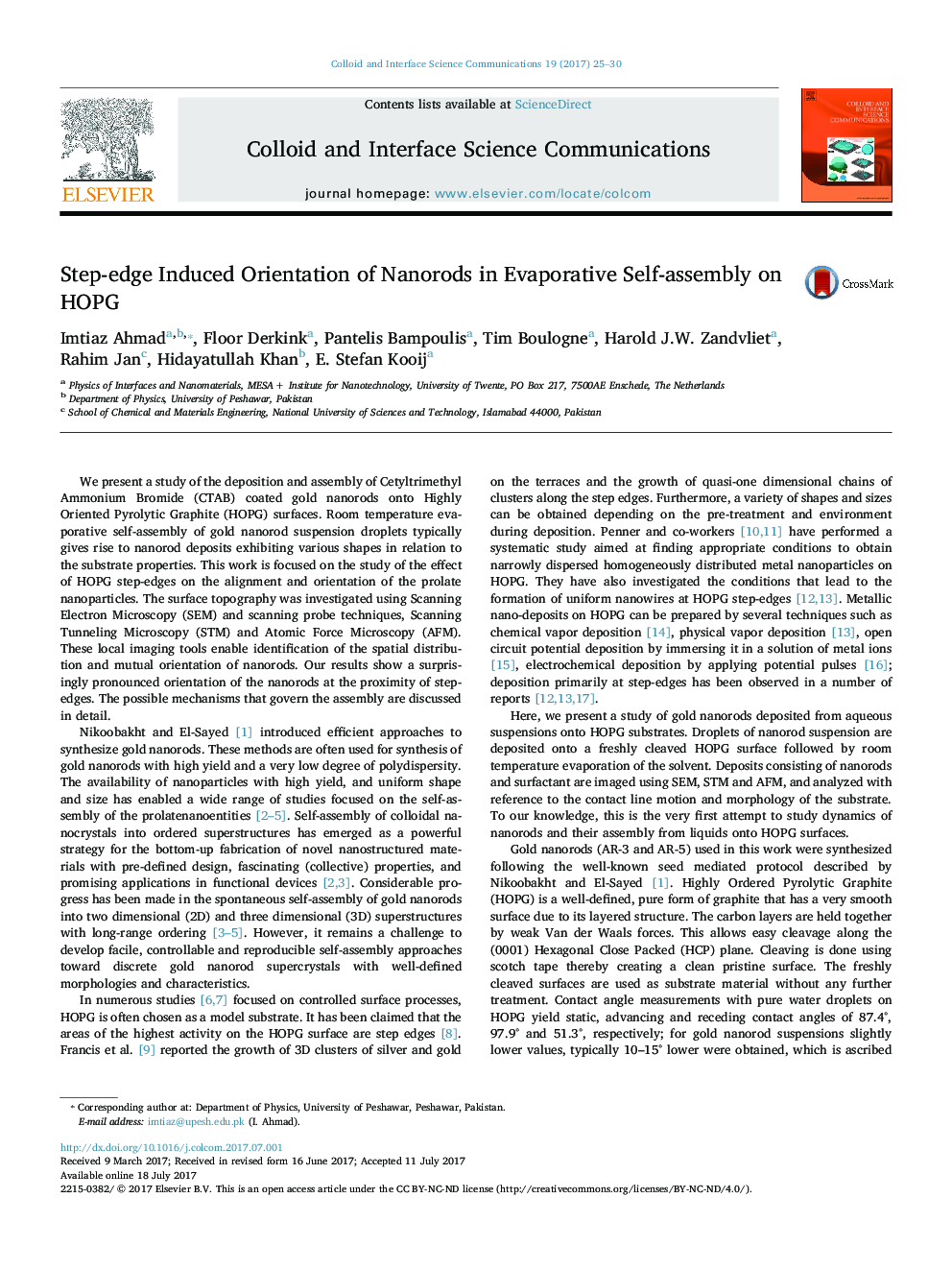 Step-edge Induced Orientation of Nanorods in Evaporative Self-assembly on HOPG