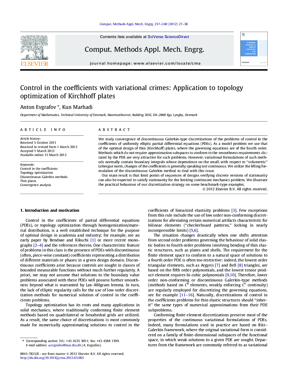 Control in the coefficients with variational crimes: Application to topology optimization of Kirchhoff plates