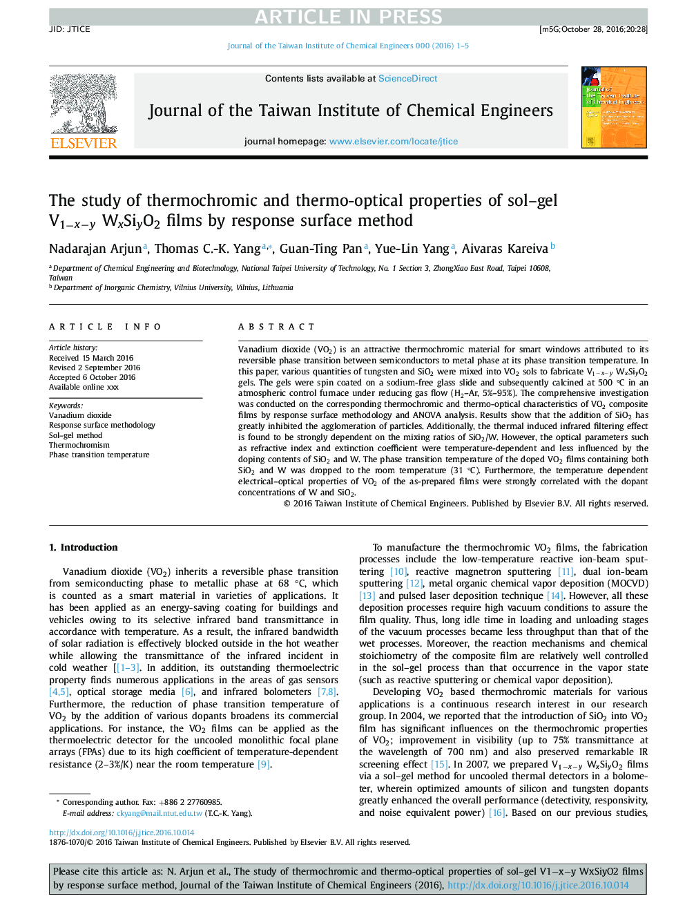 The study of thermochromic and thermo-optical properties of sol-gel V1âxây WxSiyO2 films by response surface method