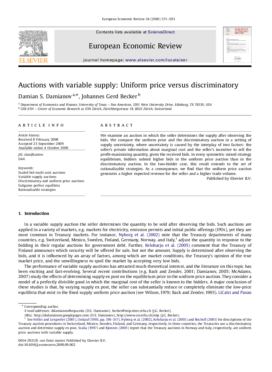 Auctions with variable supply: Uniform price versus discriminatory